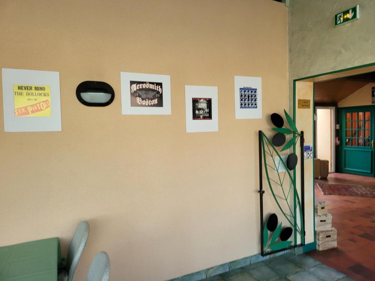 L'Auberge De L'Olive ดอมปิแอร์-ซัวร์-เบส์เบรอ ภายนอก รูปภาพ